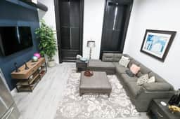 2B Stay at the Heart of Easton! - Image 2