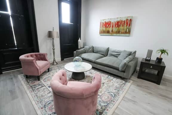 3B Stay in Downtown Easton 2BR - Image 3